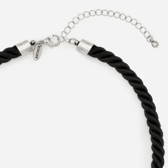 DISTURBIA "Shark Tooth" Rope Necklace - Picture 8 of 9